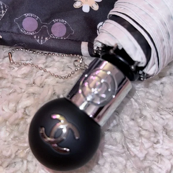 Chanel beauty black fashionable umbrella - Picture 3 of 6